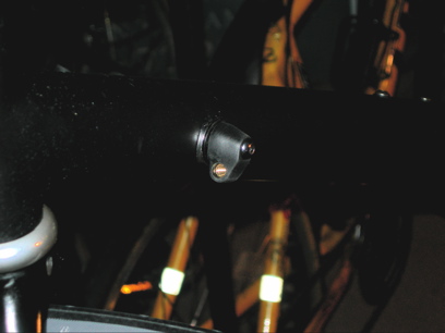 Downtube cable mounts
